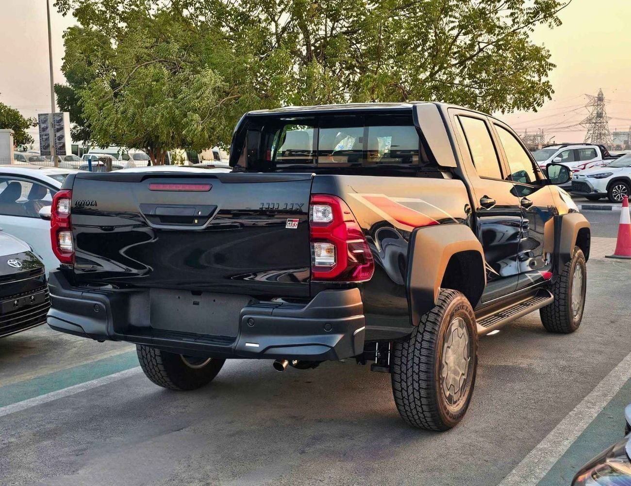Toyota Hilux GR SPORT | 4.0L V6 PETROL | BLIND SPOT | OVER FNDER+WIDE BODY | 360 САМ | DIFF LOCK | CODE # H4GRY