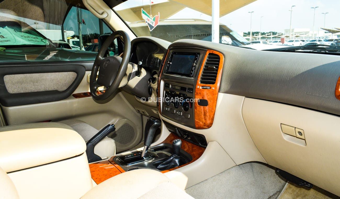 تويوتا لاند كروزر GXR V6