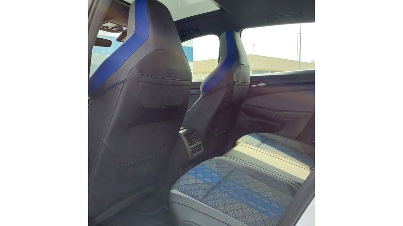 Volkswagen Golf VOLKSWAGEN GOLF R GCC SPEC