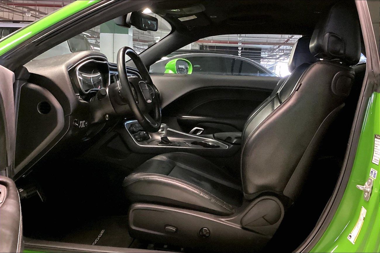 دودج تشالينجر SXT Plus | شامل الضمان | 0 ﺪﻔﻋﺓ ﺃﻮﻟﻯ