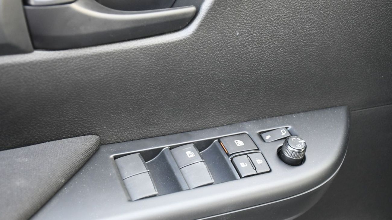 Toyota Hilux S GLX 2.4L AWD A/T