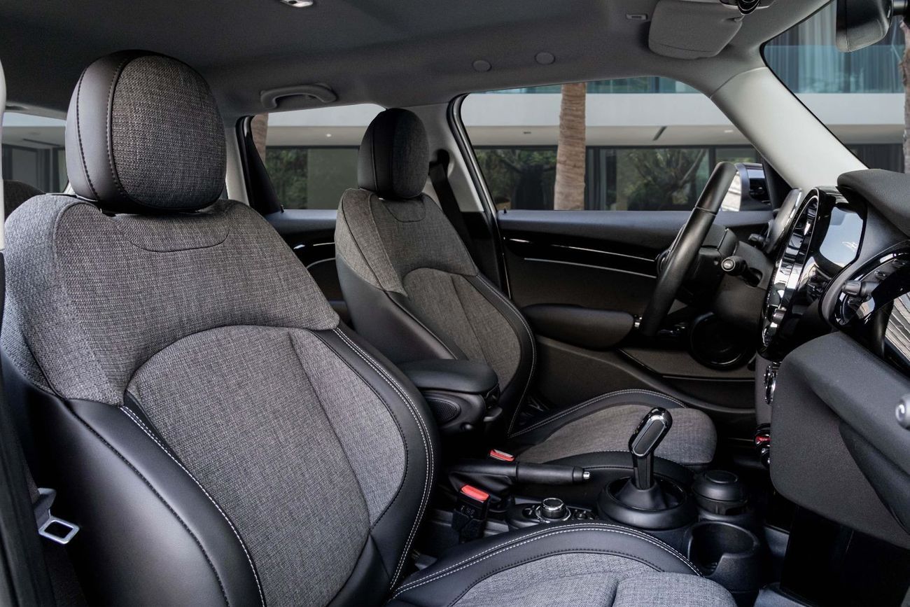 Mini Cooper | 1,567 P.M  | 0% Downpayment | Full Agency History!