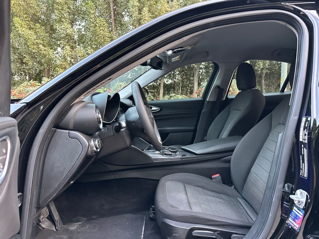 Alfa Romeo Giulia Veloce 2.0L AWD | 2019 | GCC Specs | Gargash | Full Service History | Excellent Condition