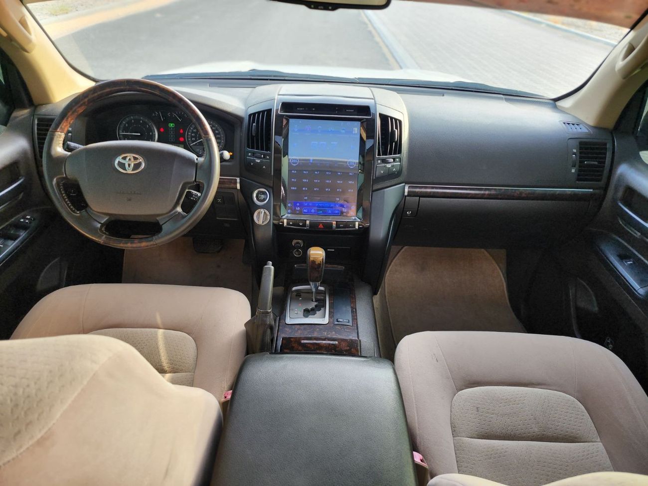 Toyota Land Cruiser GX.R V6