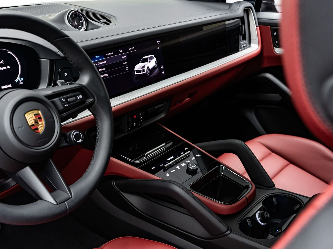 Porsche Cayenne Base 2025 Porsche Cayenne SUV, September 2027 Porsche Warranty, Low Kms, GCC