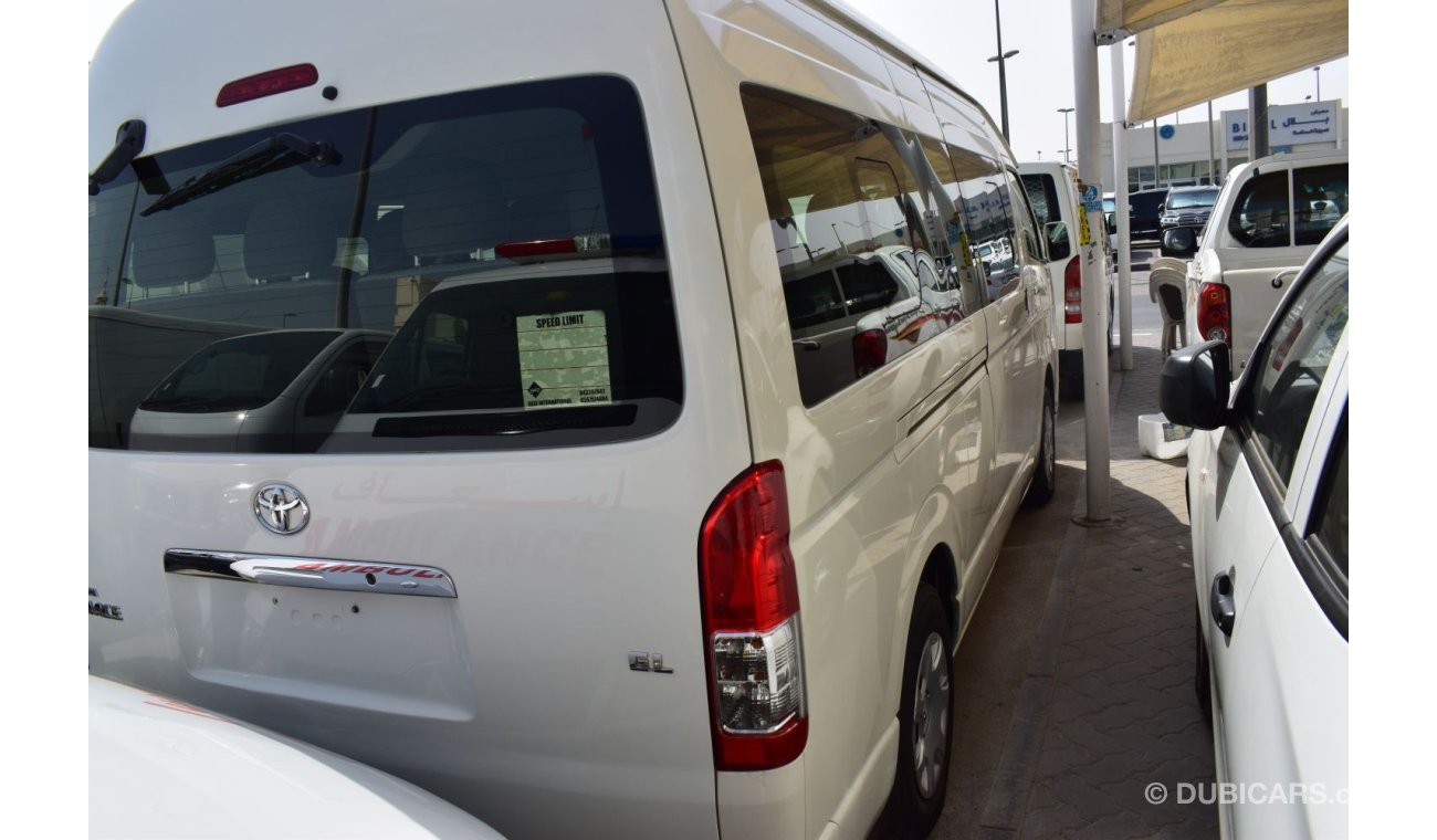 تويوتا هاياس Toyota Hiace Highroof Bus,Model:2014.Excellent condition