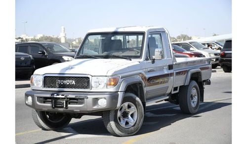 Toyota Land Cruiser Pick Up 4.0L V6 Petrol  ( ready stock available )