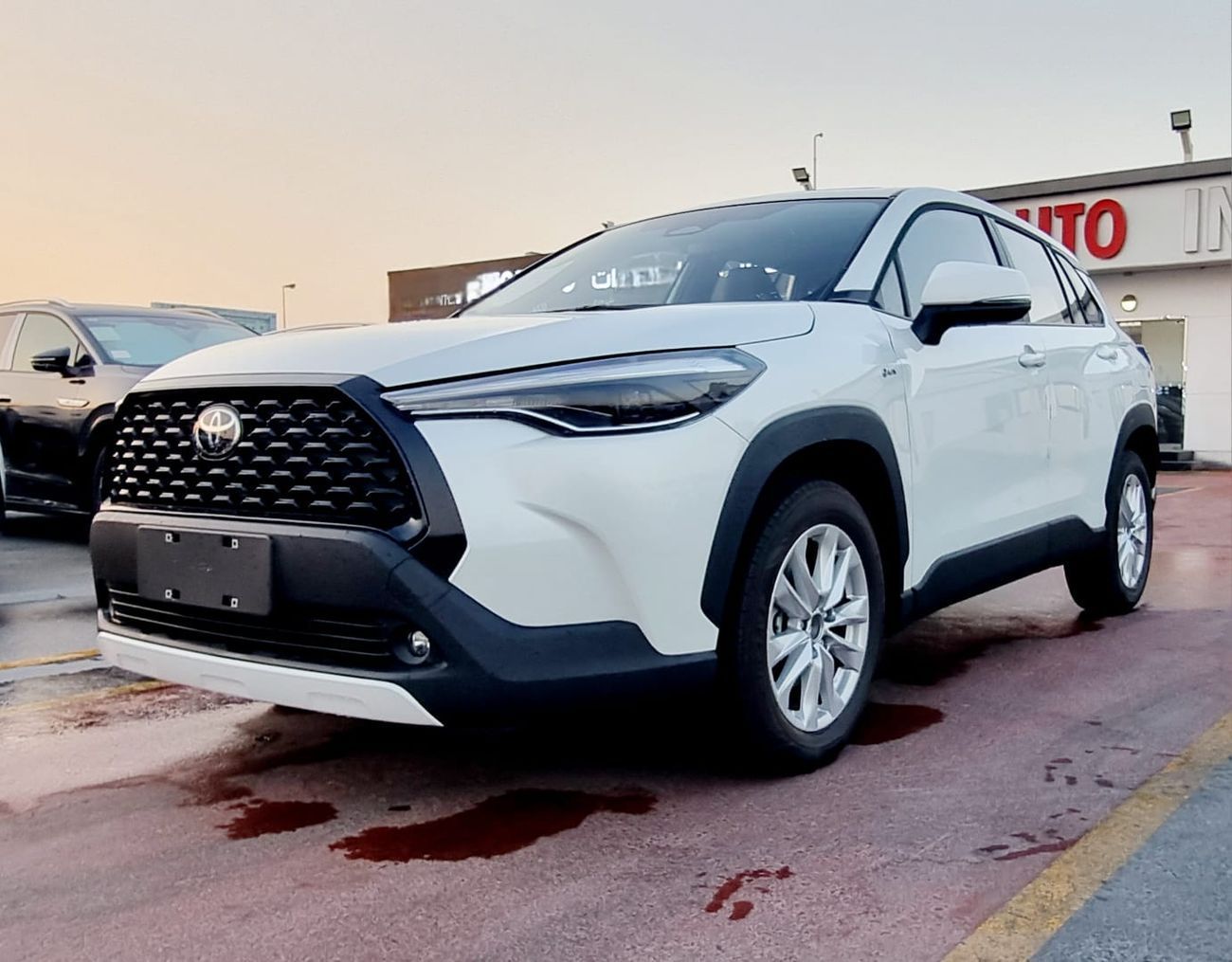 تويوتا كورولا كروس TOYOTA COROLLA CROSS 2.0L HYBRID WITH RADAR MY 2025