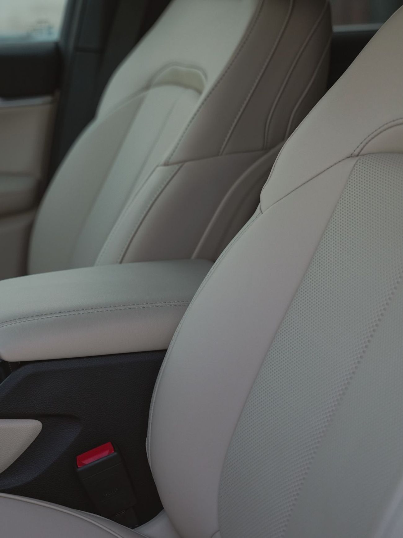 Jeep Grand Cherokee Limited 3.6L Limited Plus 3.6L 2 Years Free Service - 5 Years Warranty @ Official Dealer - EMI 2,800