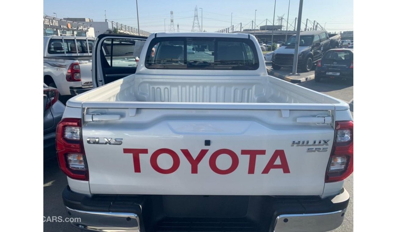 Toyota Hilux 2 8 AT D/C 4WD  GLXS-Z A/T