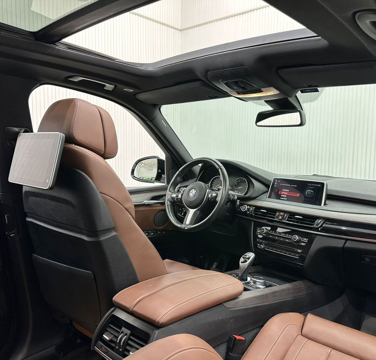 BMW X5 50i M Sport 2018 BMW X5 xDrive50i M-Sport 7 Seater, Nov 2024 BMW Warranty + Service Pack, Full Optio
