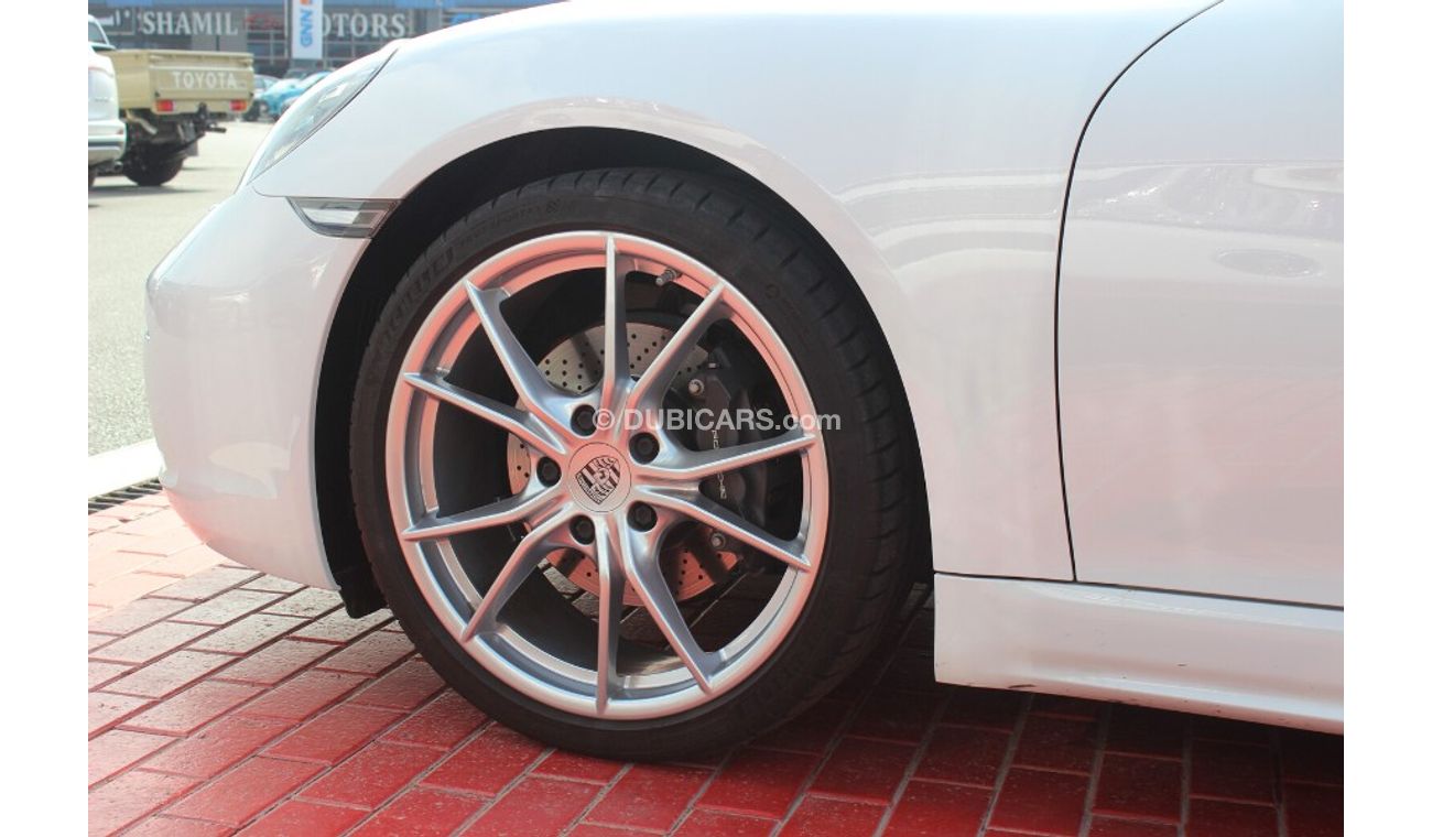 Porsche 718 Boxster (2022) V4 2.0L CONVERTIBLE, GCC, UNDER WARRANTY FROM LOCAL DEALER