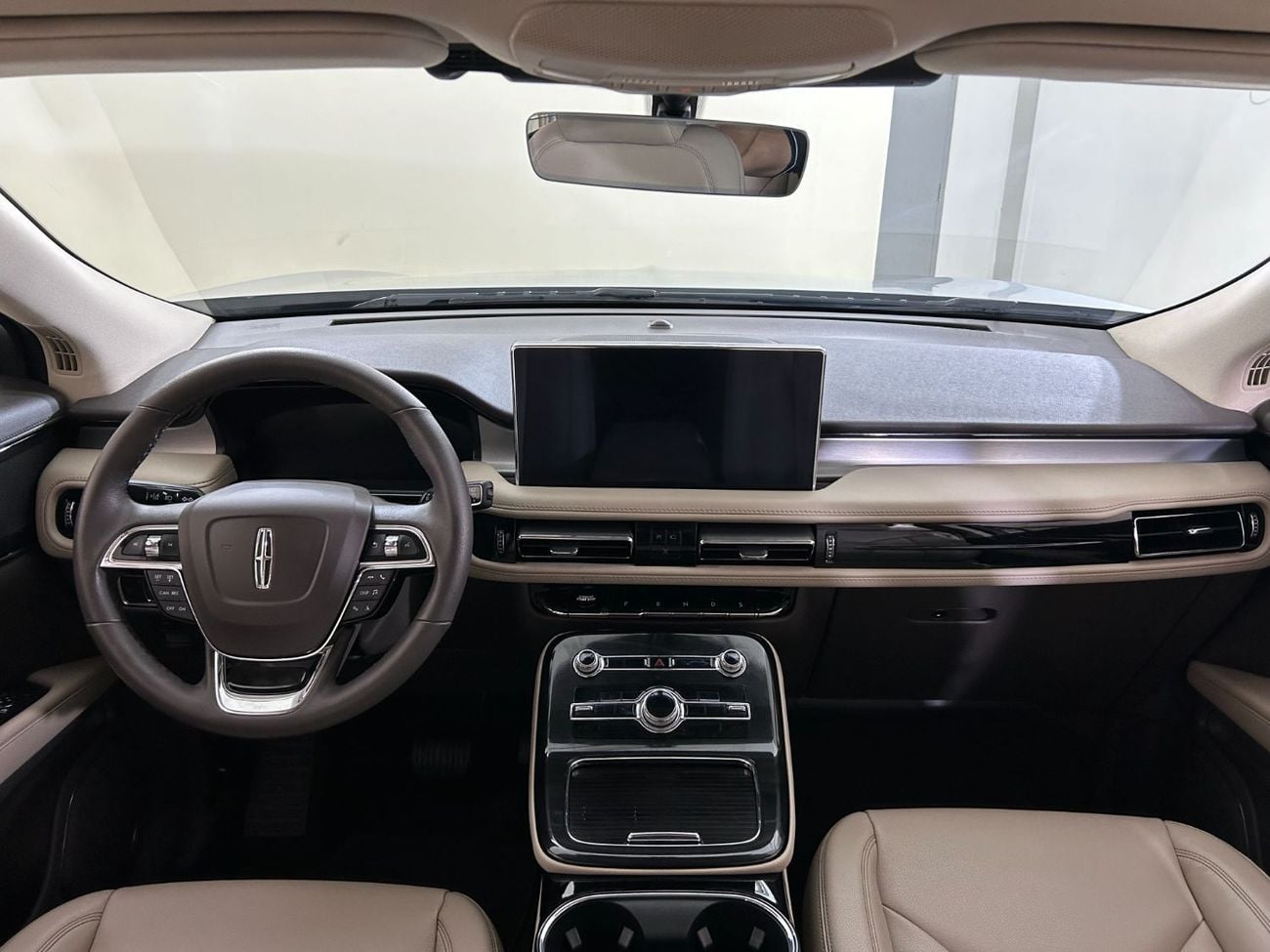 لينكولن ناوتيلوس Std 2.0L