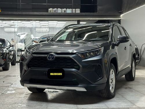 Toyota RAV4 LE 2.5L (219 HP)
