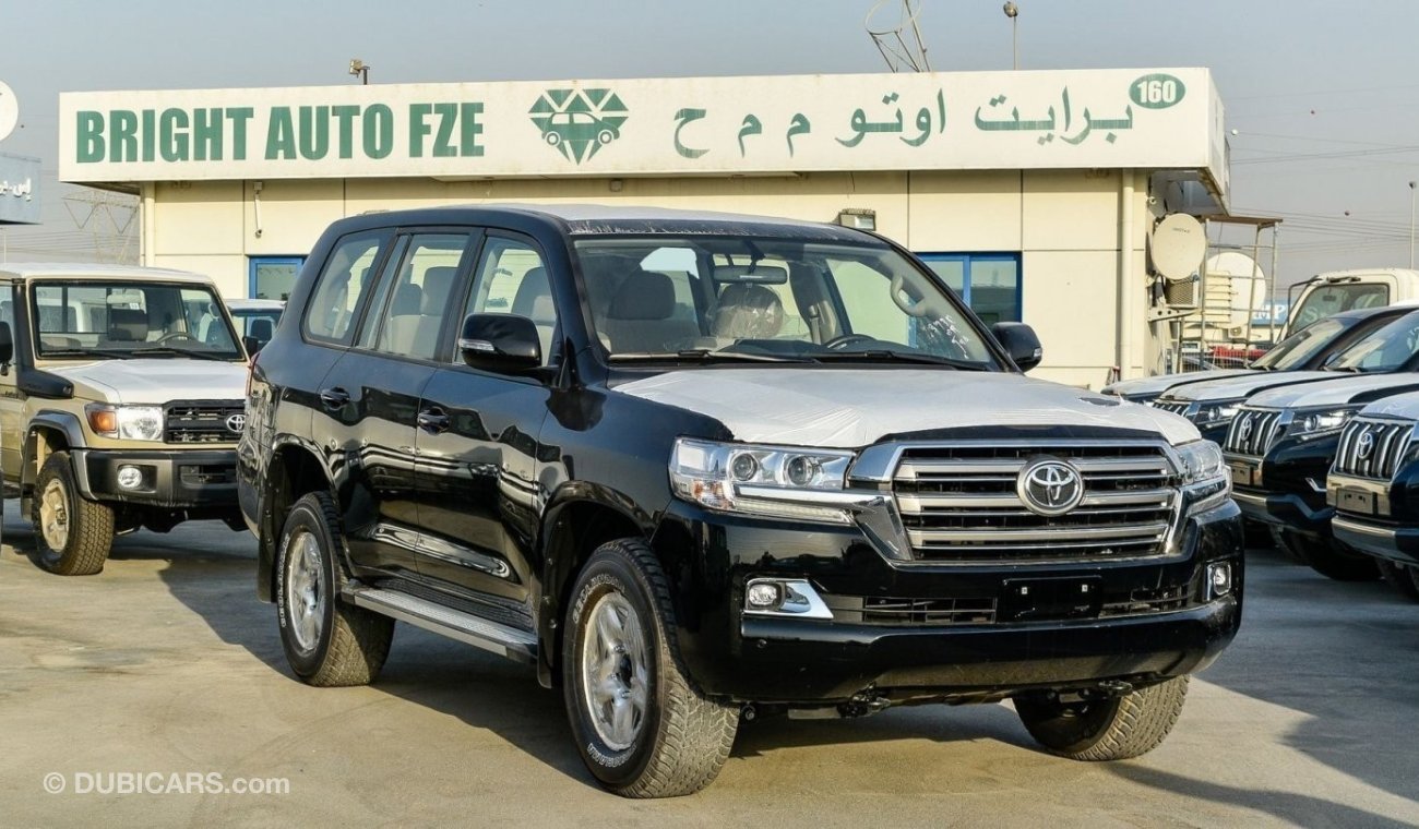 Toyota Land Cruiser GXR V8 Diesel 4.5L (beige and black interior available)