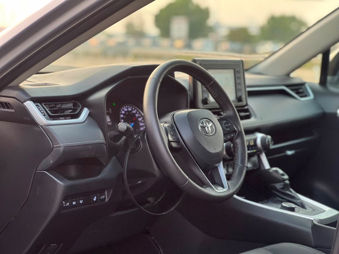 تويوتا راف ٤ 2021 Toyota Rav4 Hybrid XLE Full Option 2.5L V4 - Rear Camera  Leather Seat - AWD 4x4 - Sunroof -