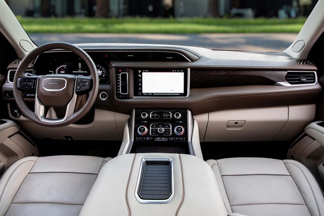 جي أم سي يوكون Yukon Denali | 4,896 P.M | 0% Downpayment | Immaculate Condition!