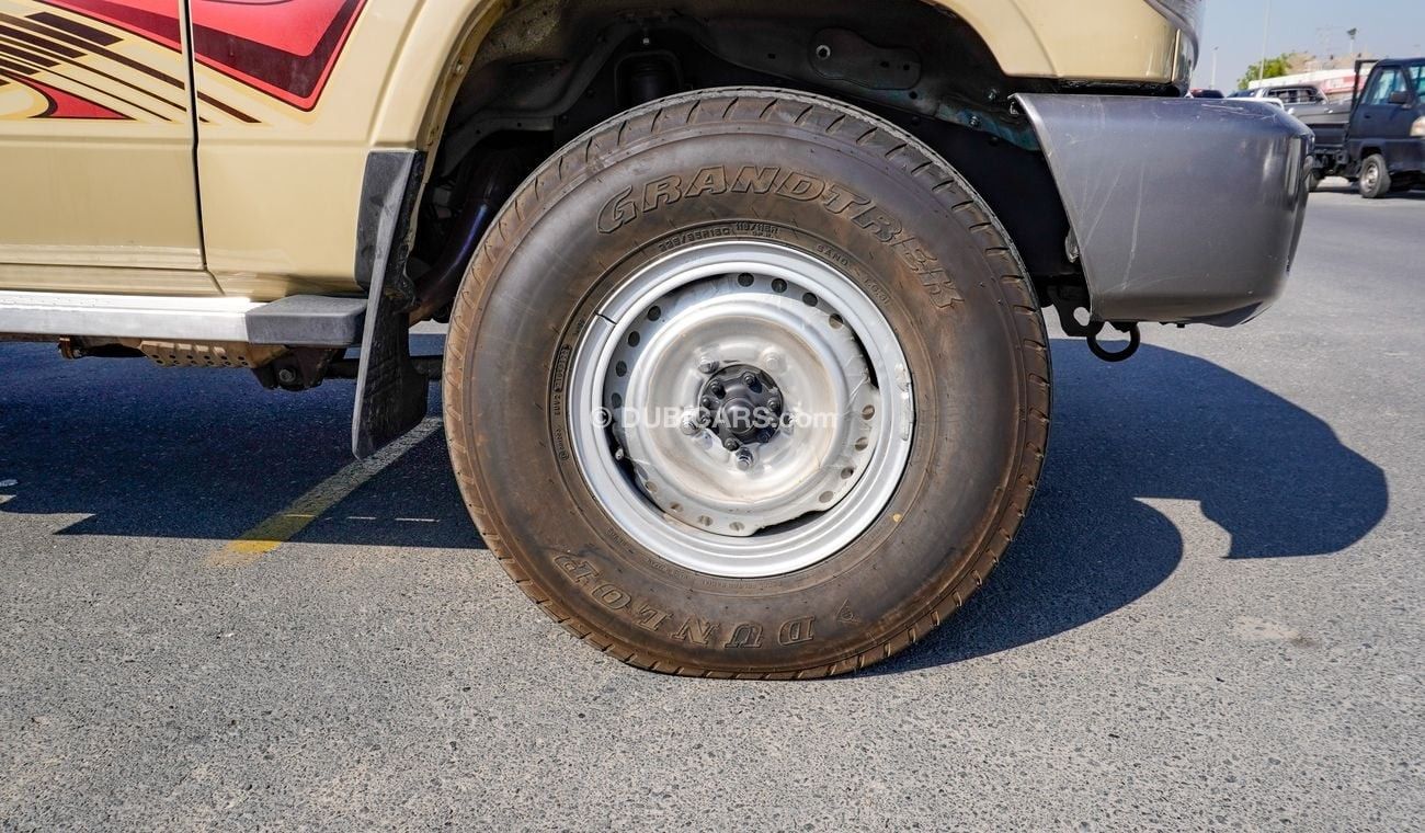 تويوتا لاند كروزر بيك آب LX