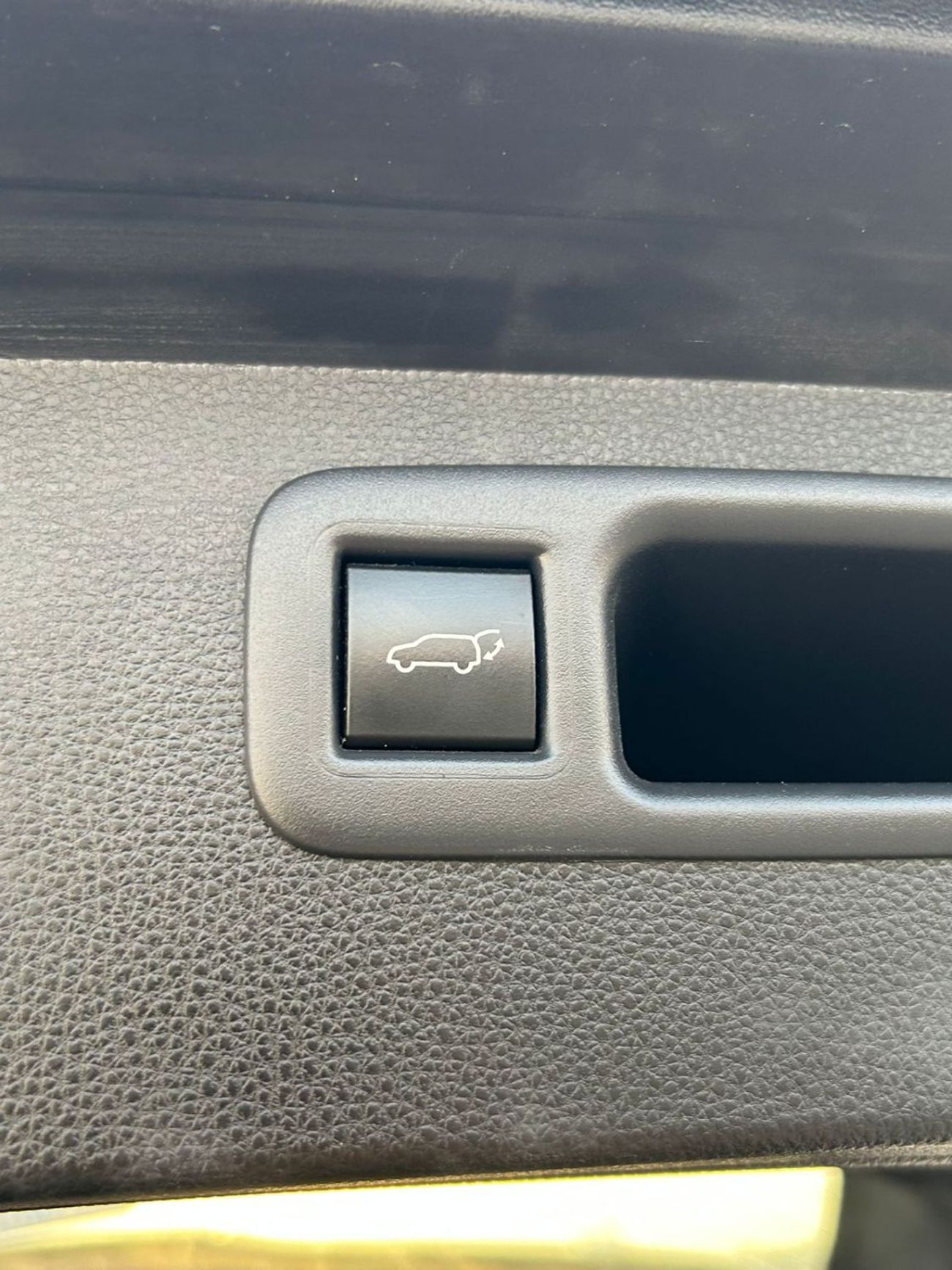 Toyota Highlander 2023 Toyota Highlander 2.4L V4 Turbo - XLE Full Option AWD 4x4 - Radar & Wireless charger -