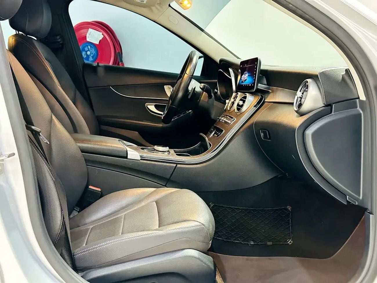 مرسيدس بنز C 200 AMG AVANTGARDE