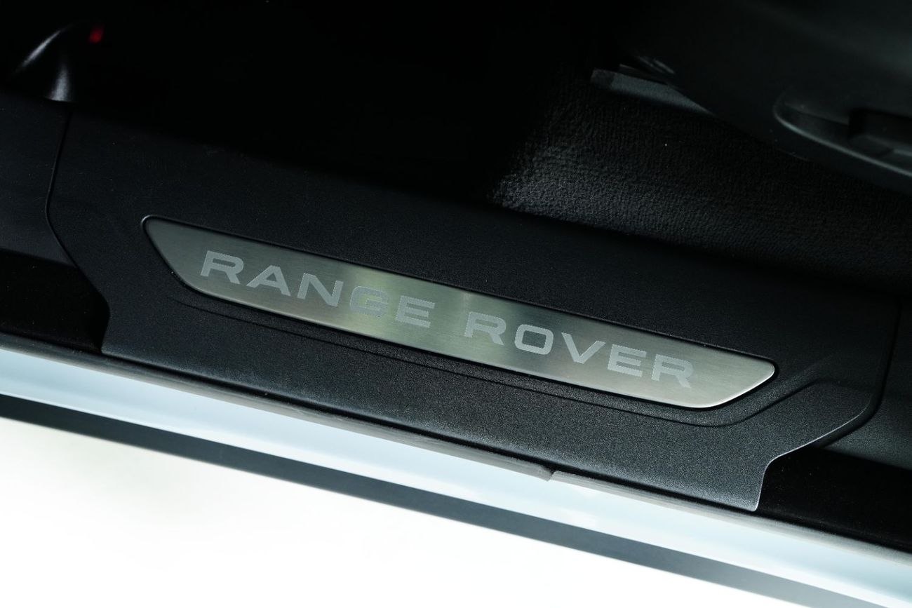 Land Rover Range Rover Velar DYNAMIC SE P250 P250 SE R-Dynamic-Low Mileage-Showroom Condition-Special Color
