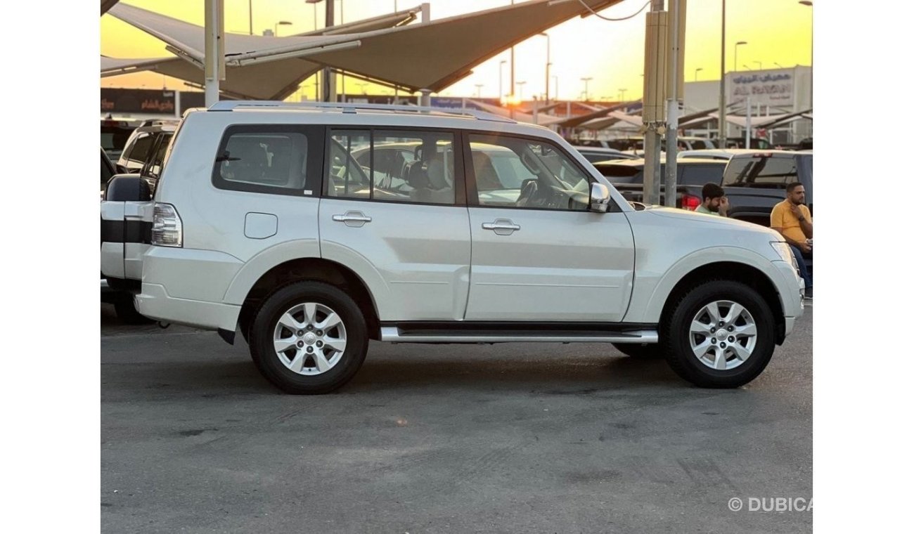 Mitsubishi Pajero GLS Mid