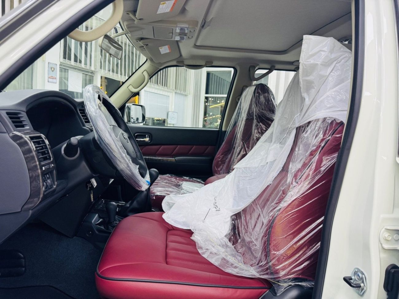 Nissan Patrol Super Safari Brand new .. Manuel .. V6 .. Super Safari