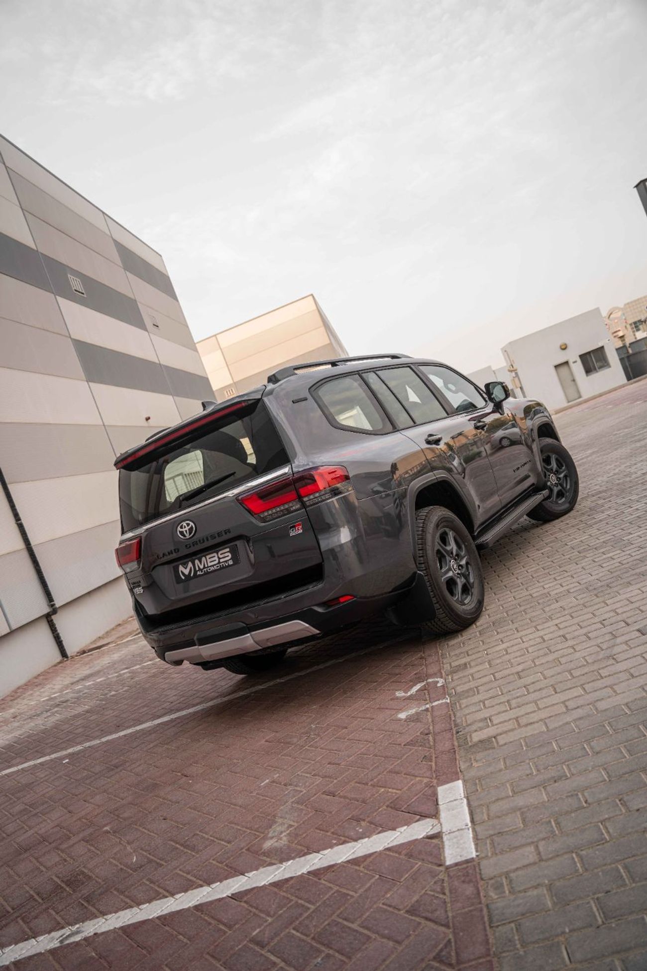 تويوتا لاند كروزر GR-S 3.3L DIESEL A/T WITH MBS VIP AUTOBIOGRAPHY SEAT AND ROOF STAR LIGHT