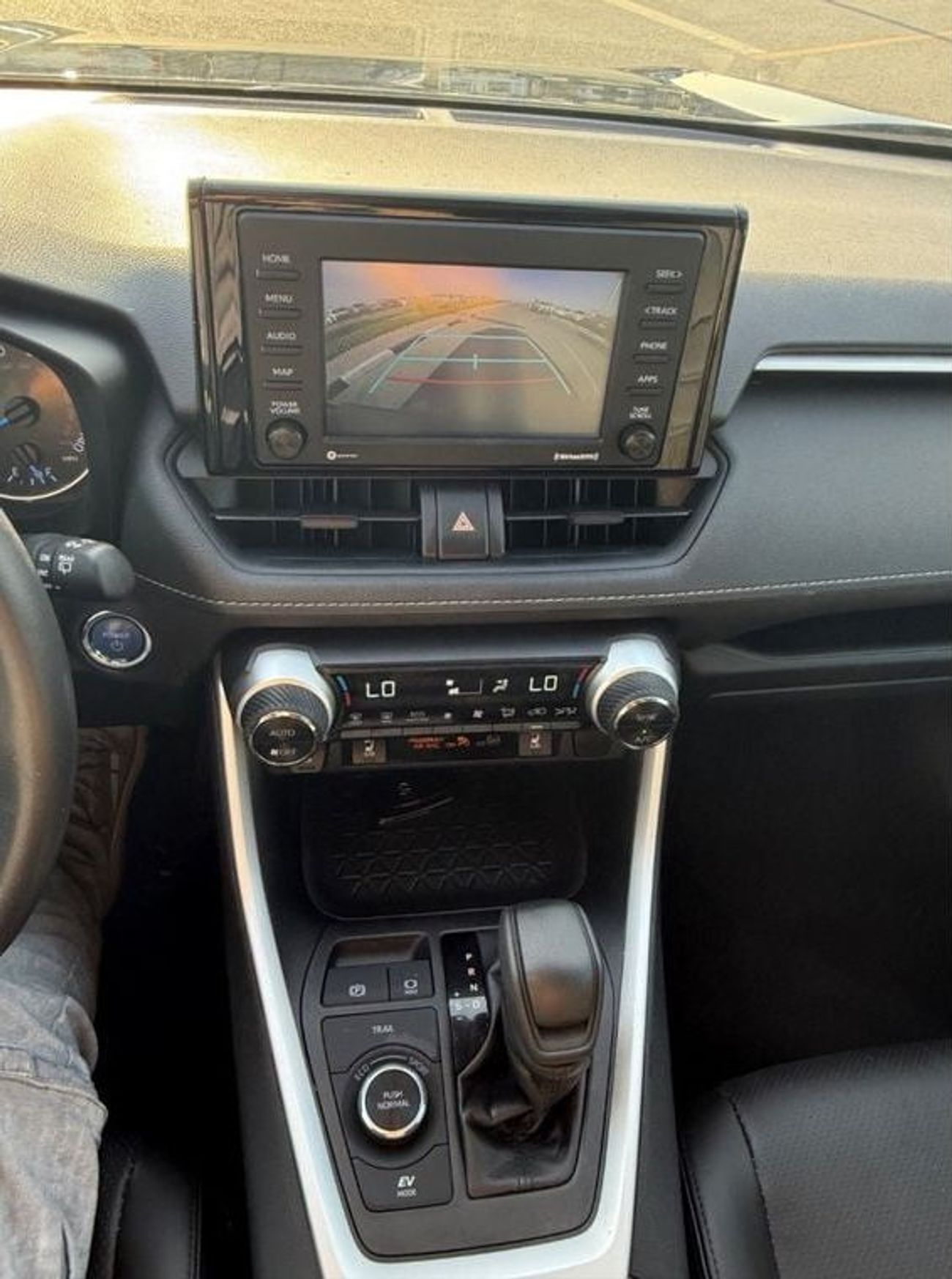 Toyota RAV4 XLE 2.5L