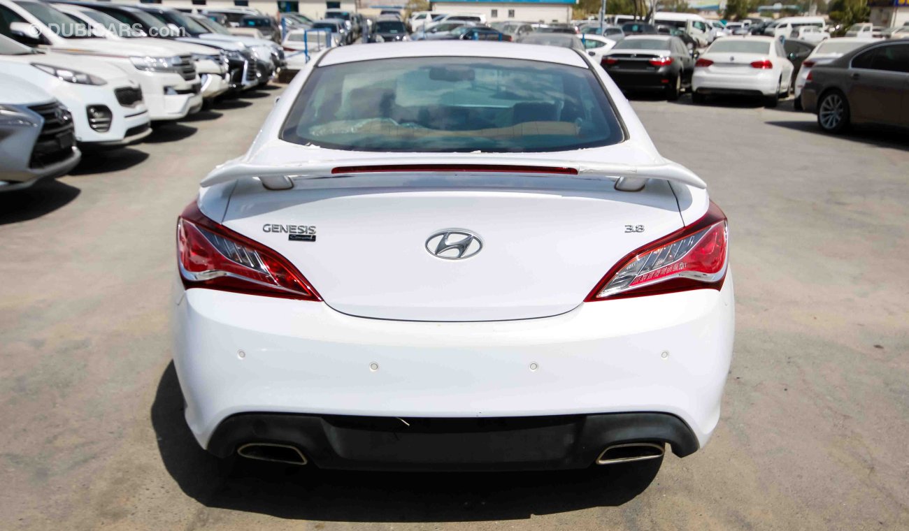 Hyundai Genesis Coupe  مع ضمان 3سنوات او 100000 كم