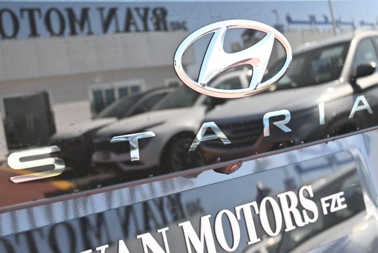 هيونداي ستاريا هيونداي ستاريا 3.5 لتر بنزين ، واجن ، دفع أمامي ، 5 أبواب ، مثبت السرعة ، كاميرا خلفية ، دي في دي ،