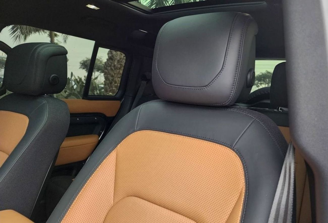 لاند روفر ديفندر 110  X P400 BLACK COLOUR / 2022 MODEL / V 6 / UNDER WARRANTY AND SERVICE CONTRACT