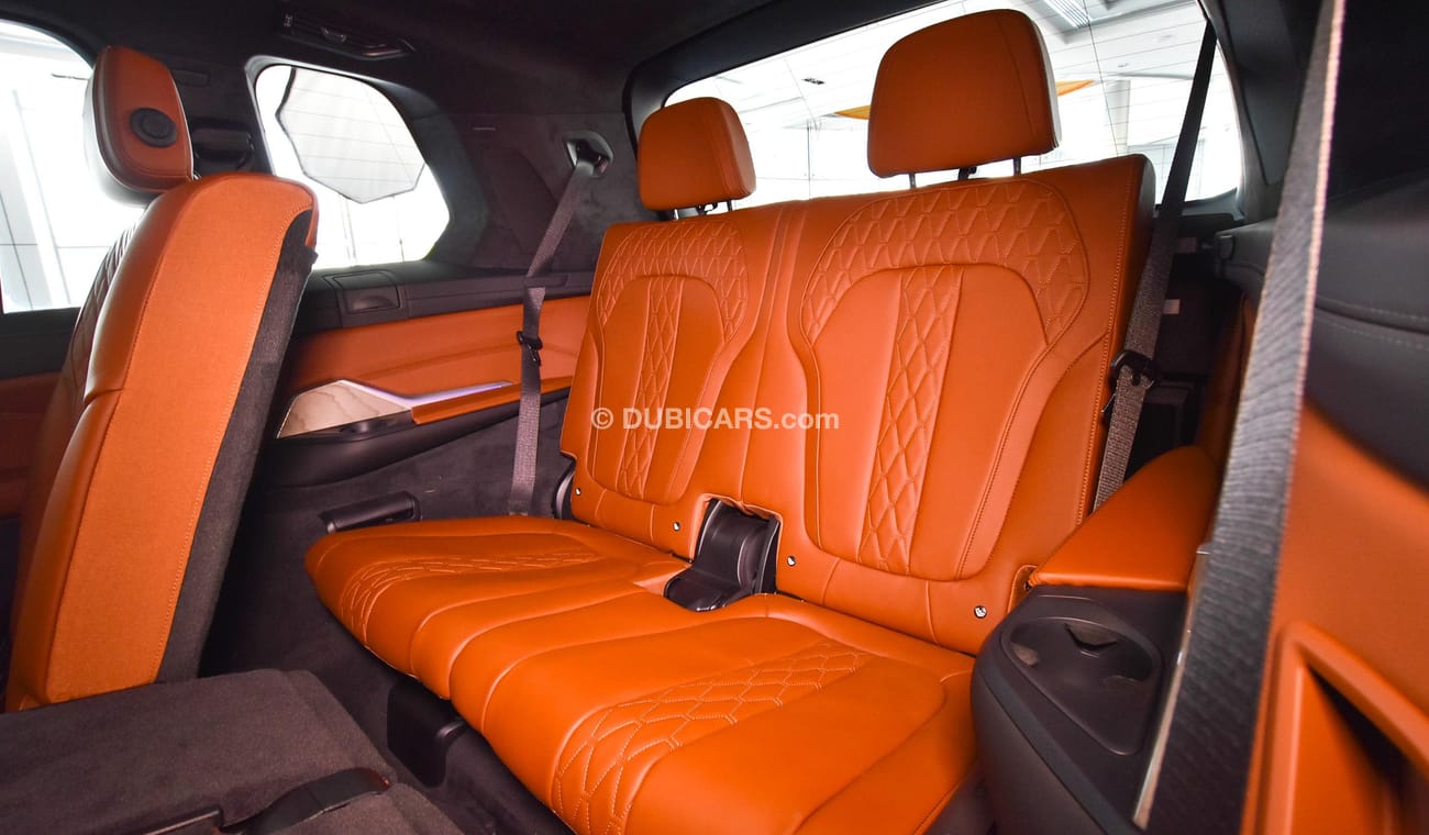 BMW X7 xDrive40i Luxury with Package