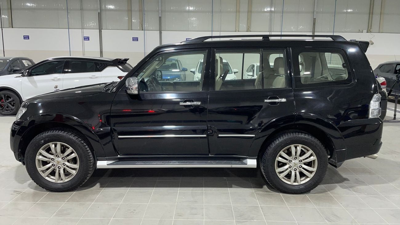 ميتسوبيشي باجيرو 2020 GLS HIGHLINE | AED 1044/Month | 0 DP | 30 Day Return | Warranty | Service History