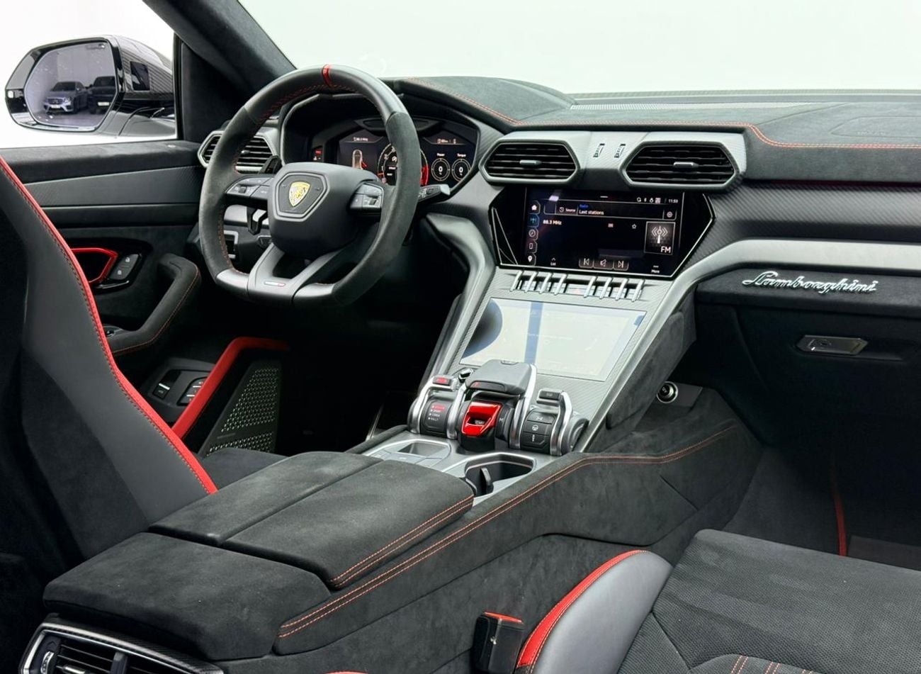 لامبورغيني اوروس 4.0T V8 Performante 2024 Lamborghini Urus Performante, 2028 German Experts Warranty, Full Service Hi