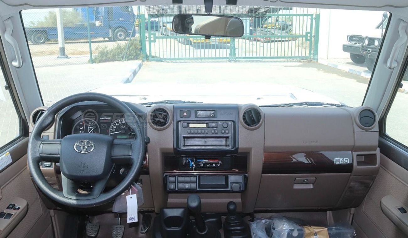 Toyota Land Cruiser 70 Hardtop LC71 . 4.0L . Petrol . 4WD . 5-Speed Manual . 7 Seats . 3 Doors For Export