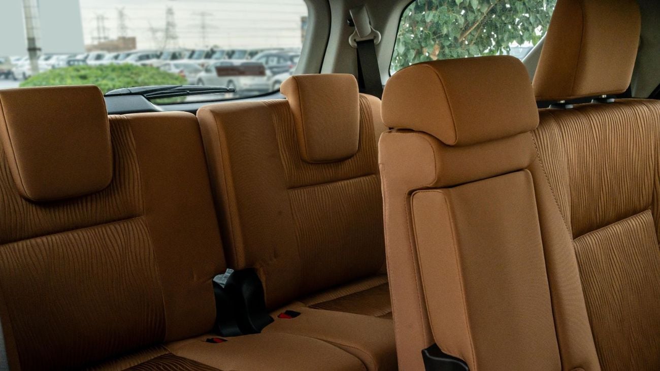 تويوتا فورتونر 2026 Toyota Fortuner VX 4.0L AT Petrol (Gray-Tan)