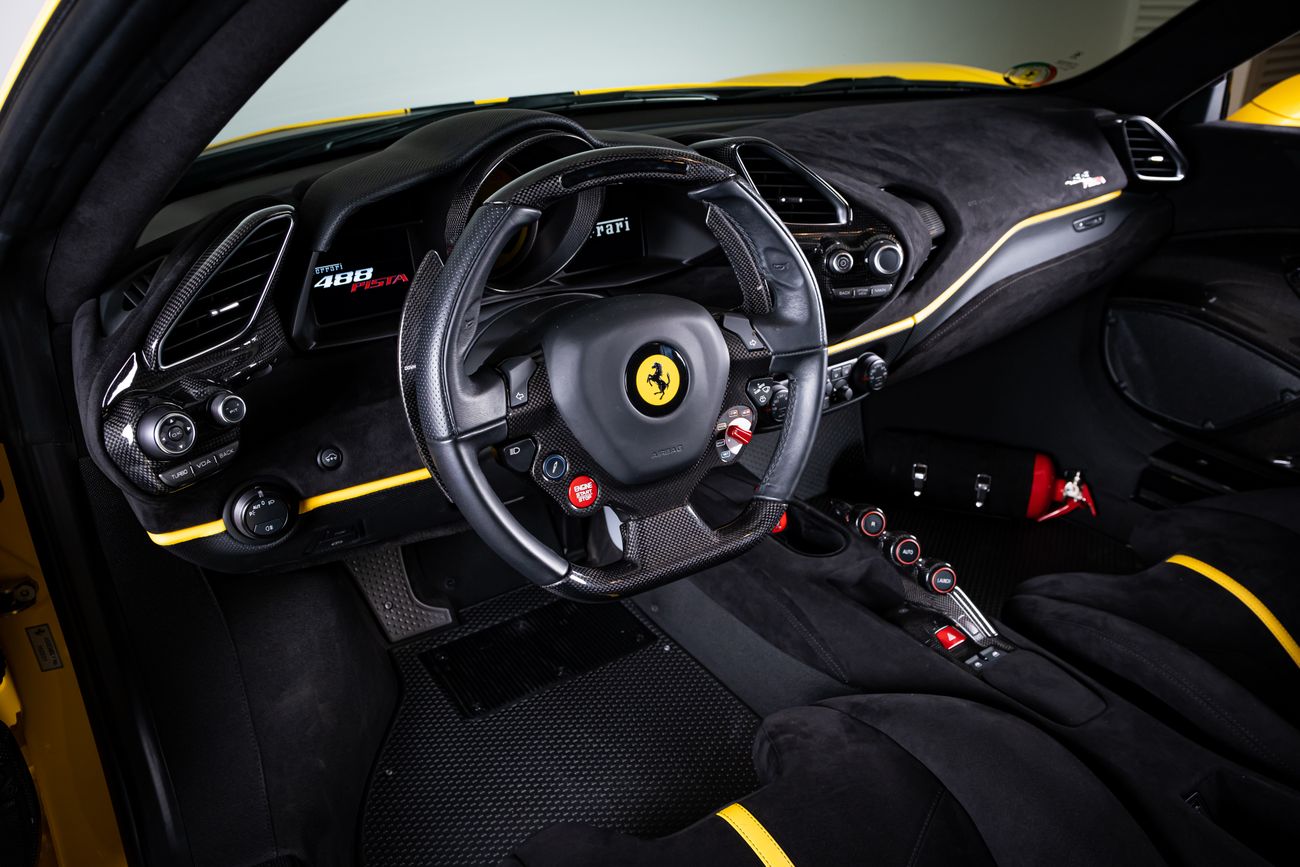 Ferrari 488 Pista