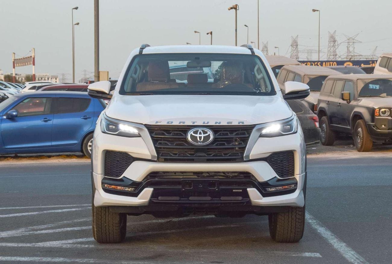 Toyota Fortuner EXR TOYOTA FORTUNER 2.7L 4WD PETROL SUV 2026 - WHITE