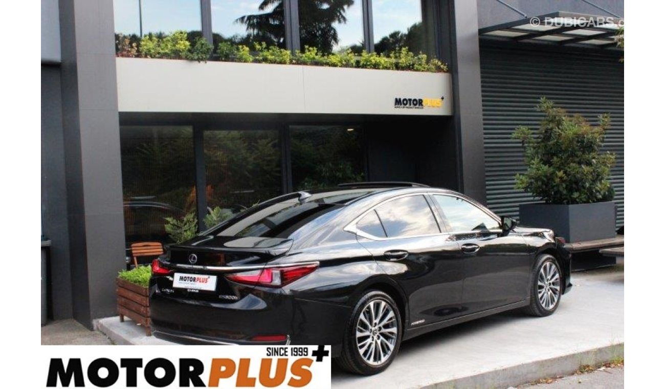 Lexus ES 300 h radar, seat heater, big screen, export only 2024 Euro specs