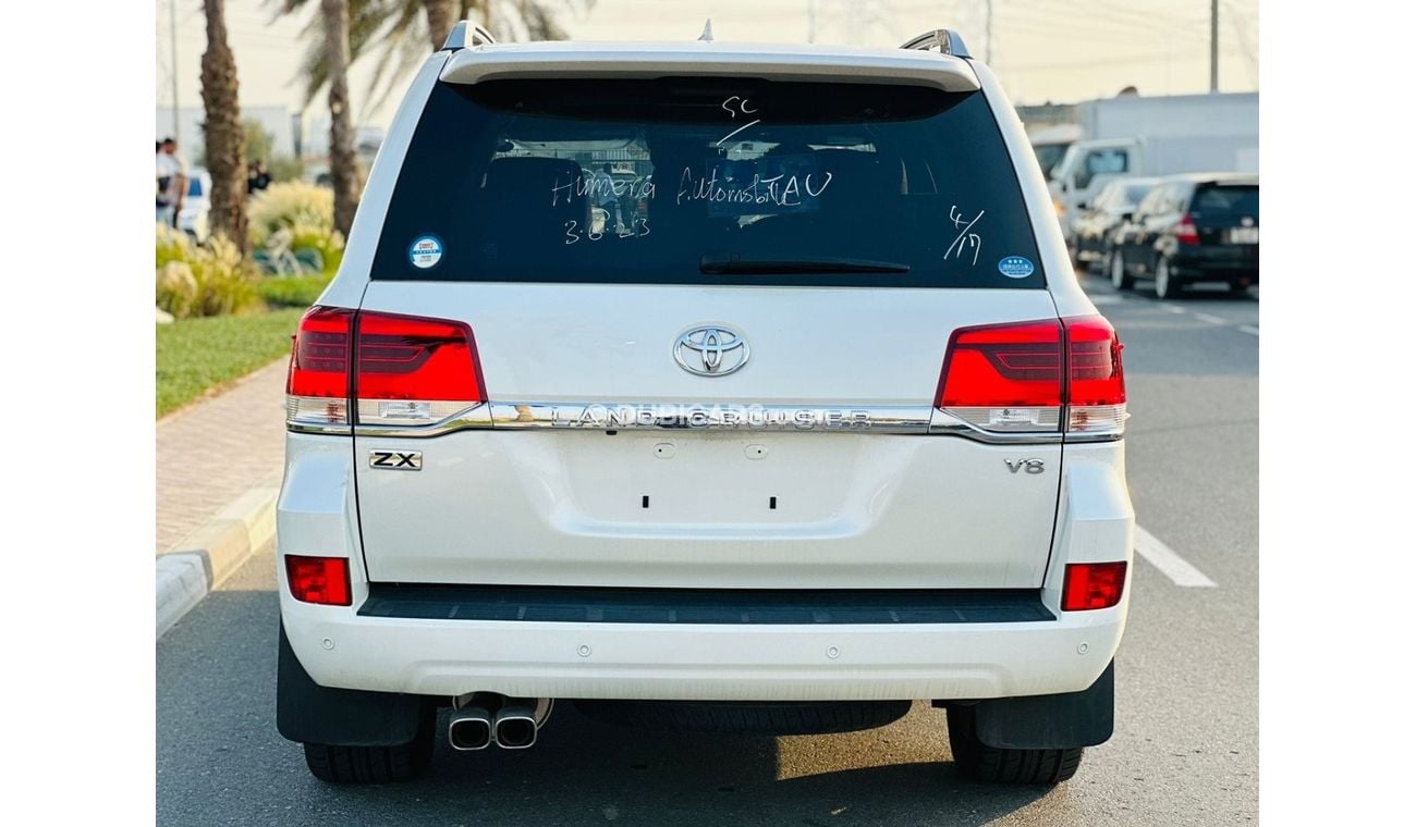 Toyota Land Cruiser Zx top of the range, Right hand drive