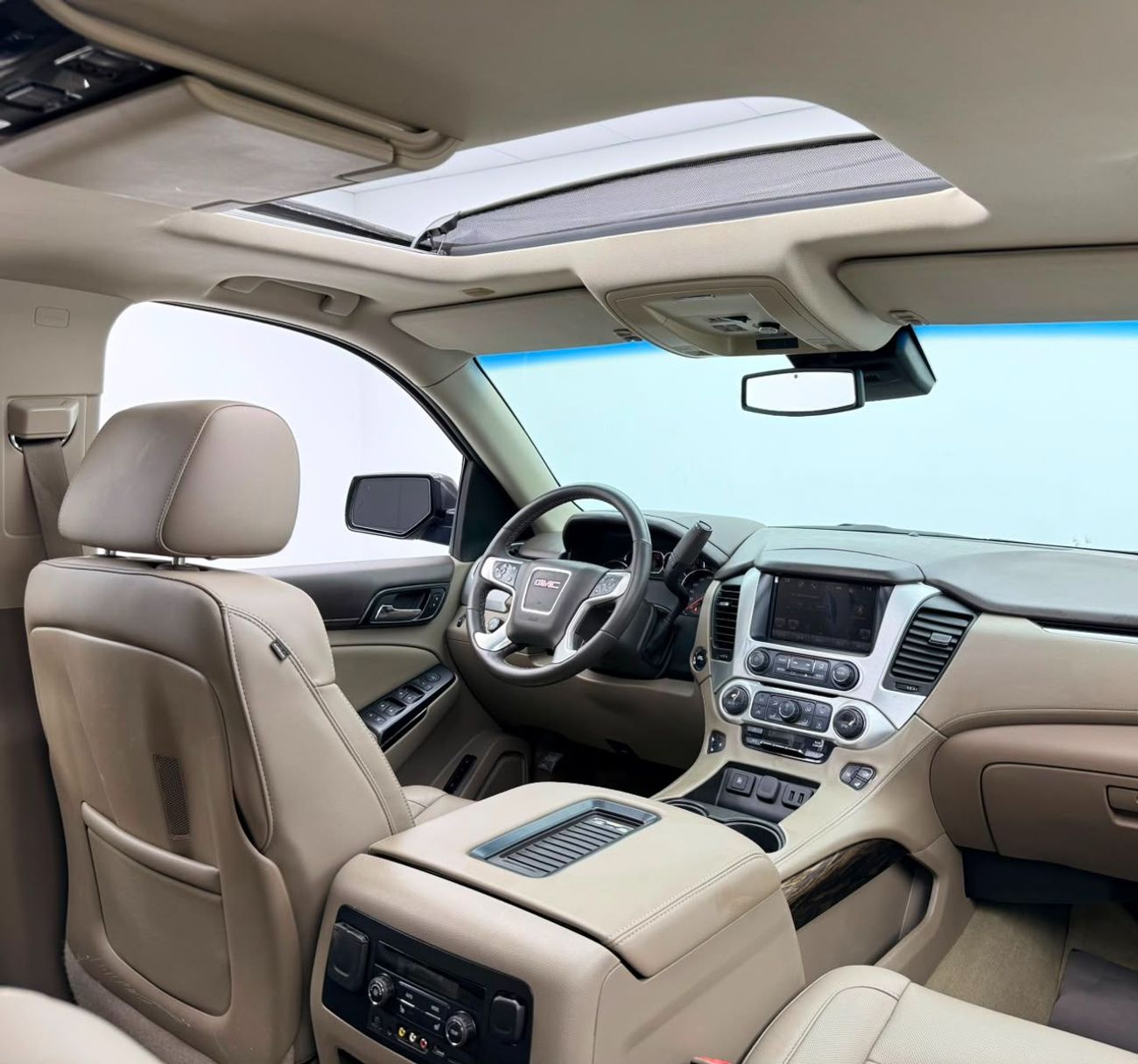 جي أم سي يوكون SLT 2016 GMC Yukon SLT, Full Service History, 8 Seater, Fully Loaded, Excellent Condition, GCC
