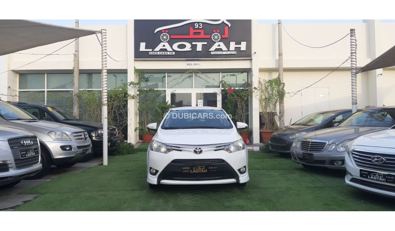 تويوتا يارس خليجى - جناح خلفى-  مثبت سرعة - كاميرا خلفية - رنجات - بحالة ممتازة لاتحتاج لاى مصاريف