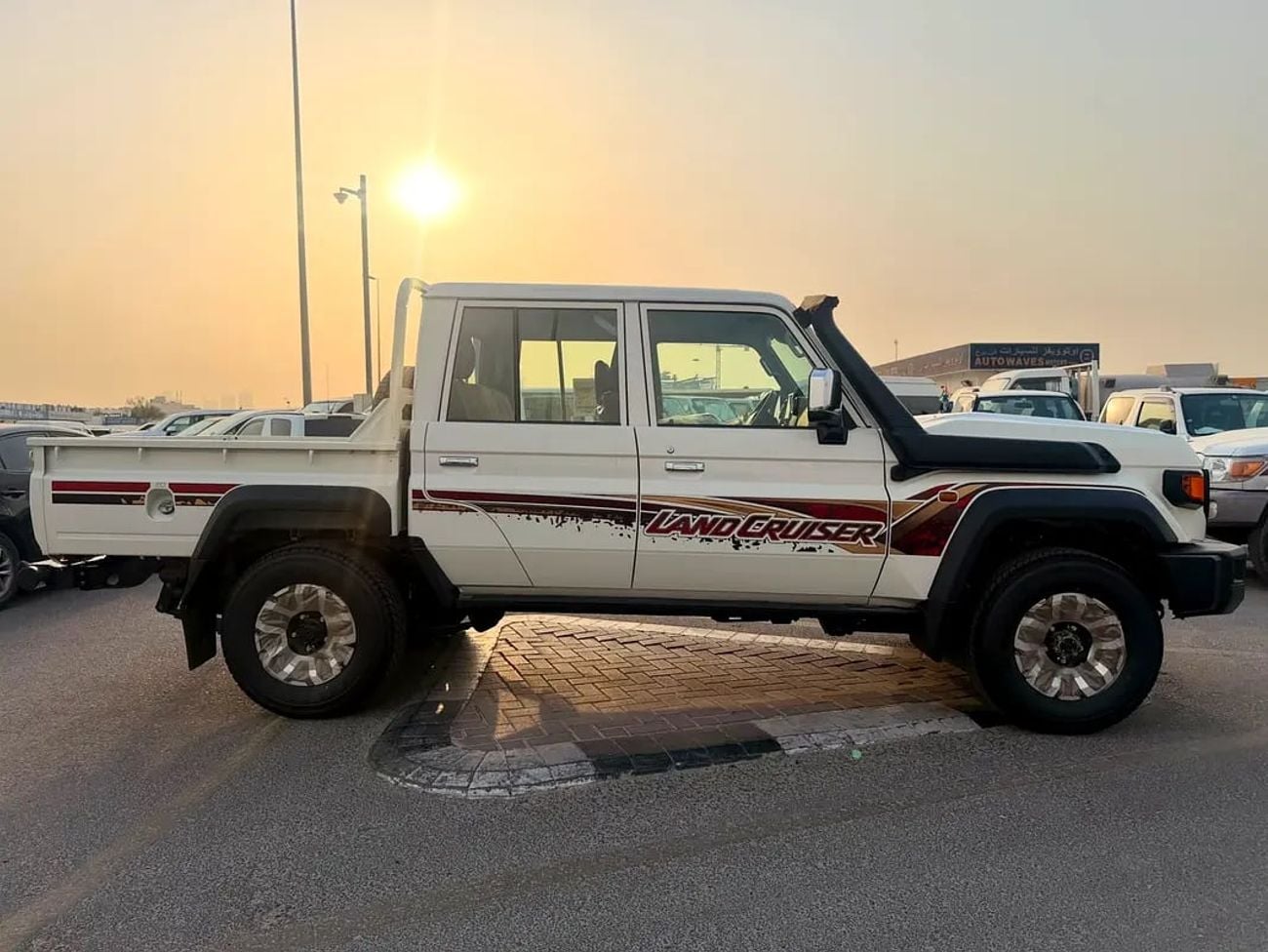 تويوتا لاند كروزر 70 LC79 LX Brand LC 79 LX Pick-up - GCC Specs