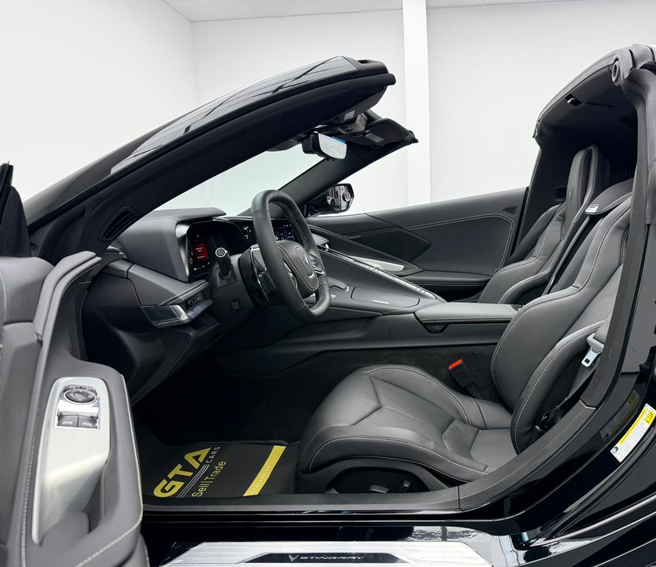 Chevrolet Corvette 2025 Chevrolet Corvette 1LT Stingray, Warranty, Low Km, Fully Loaded, Excellent Condition, Canadian