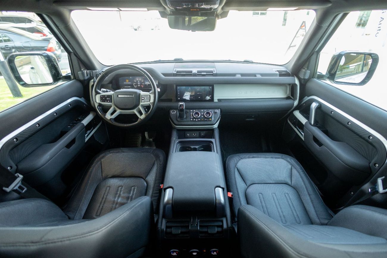 Land Rover Defender P400 110 X-Dynamic SE 3.0L (5 Seater)