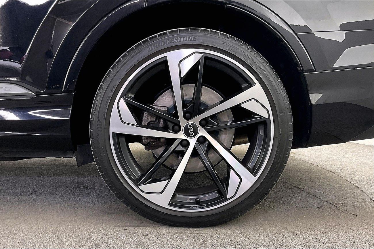 Audi Q7 55 TFSI quattro S-Line Luxury/High Option | National Day Celebration | Guaranteed Warranty | 0 Down 