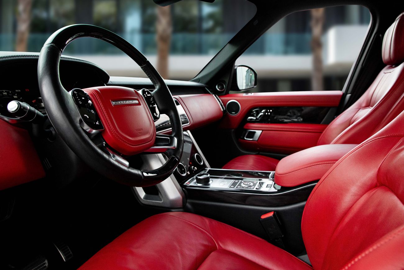 لاند روفر رينج روفر Range Rover Vogue SE Supercharged V8 | 3,525 P.M | 0% Downpayment | Perfect Condition! | Ramadan Off