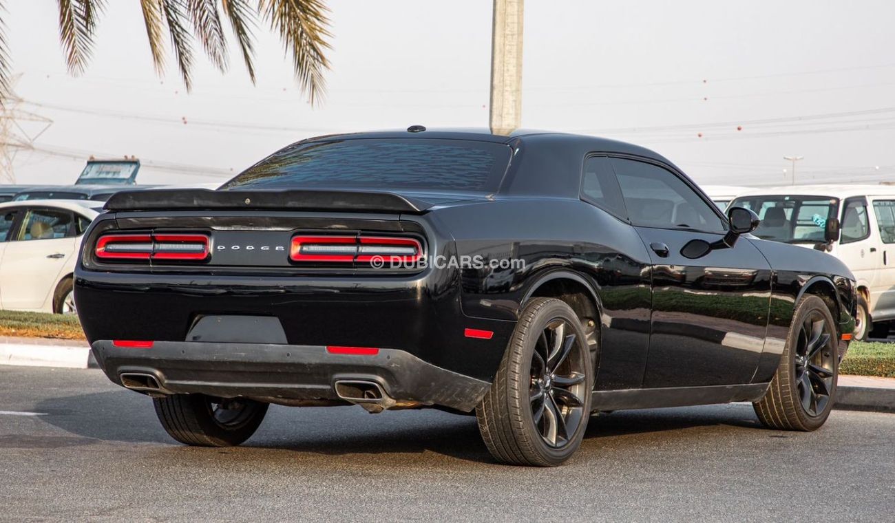 Dodge Challenger Dodge Challenger SXT V6 / 2018 / USA