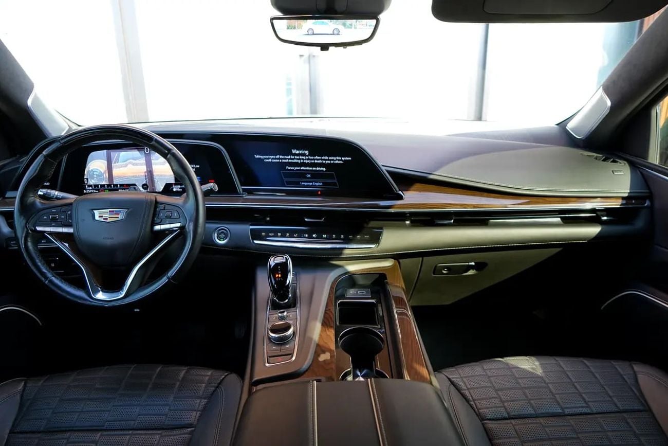 كاديلاك إسكالاد Sport Platinum 6.2L 4WD Sport Platinum | 7seaters | Excellent Condition